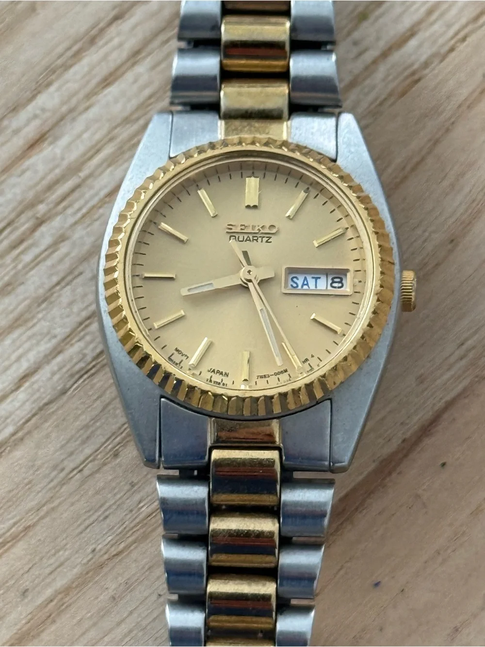 Seiko Presidential Vintage Ladies Watch Two-Tone Bracelet Case Gold Dial Date